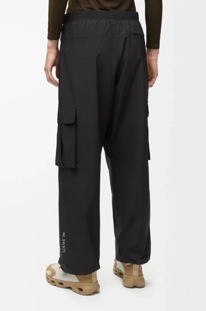 Cargohose aus technischem Shell-Material Schwarz
