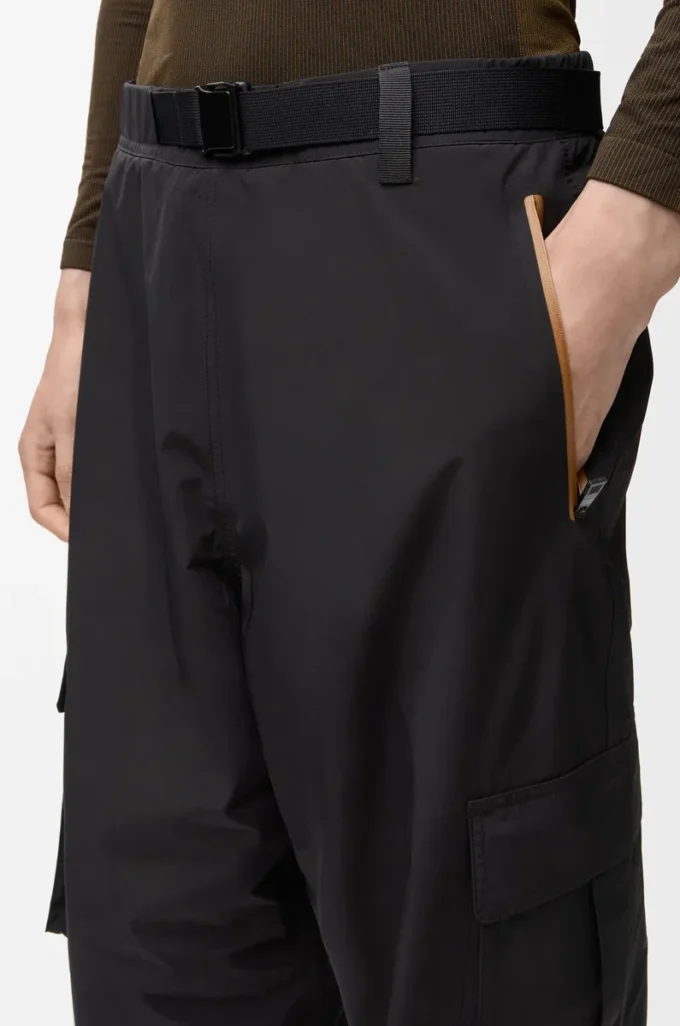 Cargohose aus technischem Shell-Material Schwarz