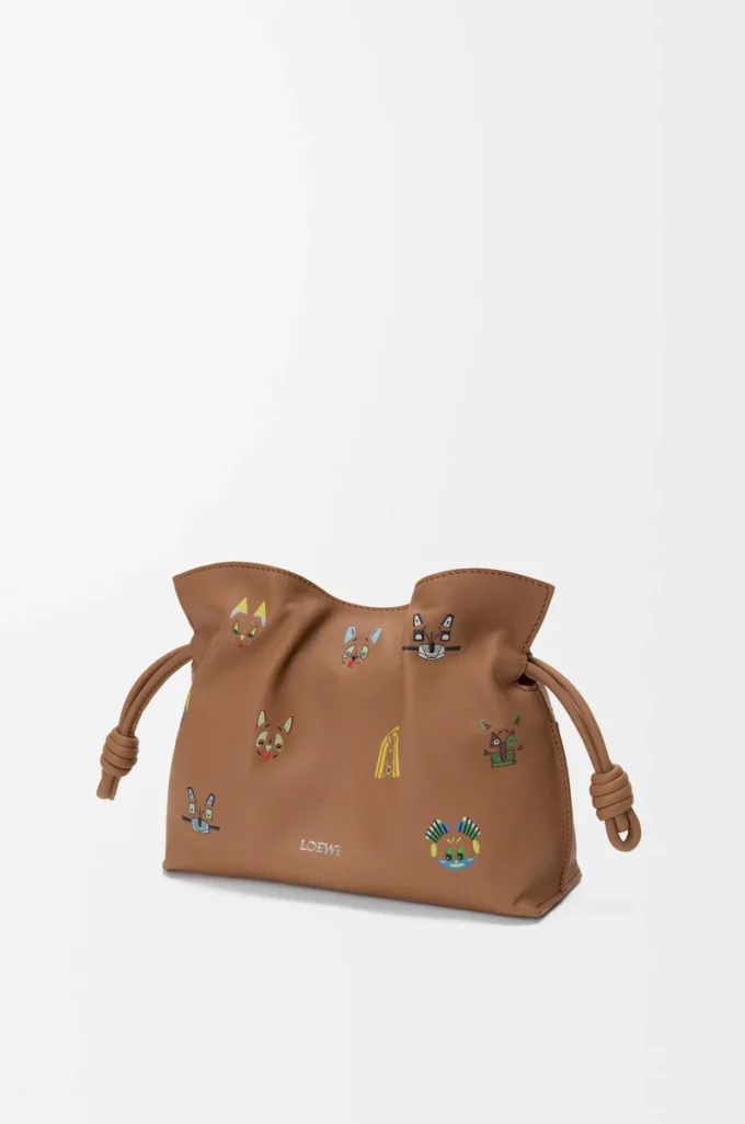 Cats Mini-Clutch Flamenco aus Nappakalbsleder Mokka