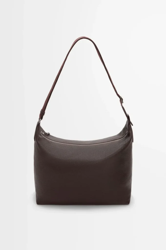 Cubi Crossbody-Tasche aus geschmeidigem genarbtem Kalbsleder in Oxblood