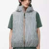 Daunenweste aus technischem Shell-Material Beige/Blau