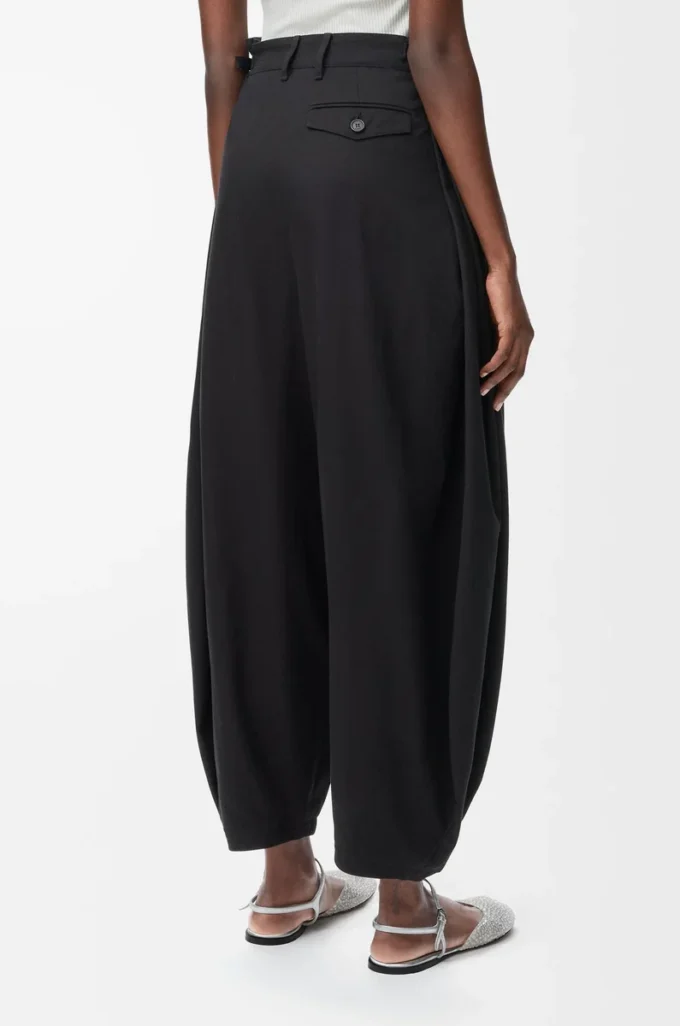 Drapierte Hose aus Baumwolle und Seide Schwarz