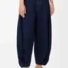 Drapierte Jeans aus Denim Dunkelindigo