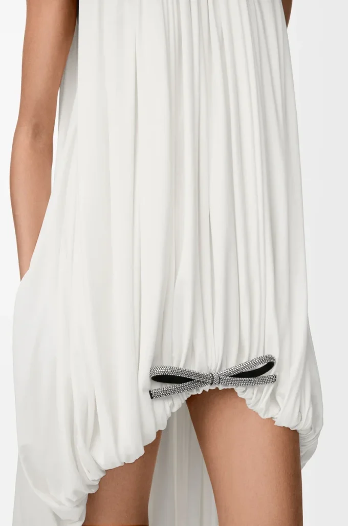 Drapiertes Kleid aus Seide Weiß