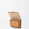 Dreifach gefaltete Brieftasche aus weichem genarbtem Kalbsleder in Toffee/Tan