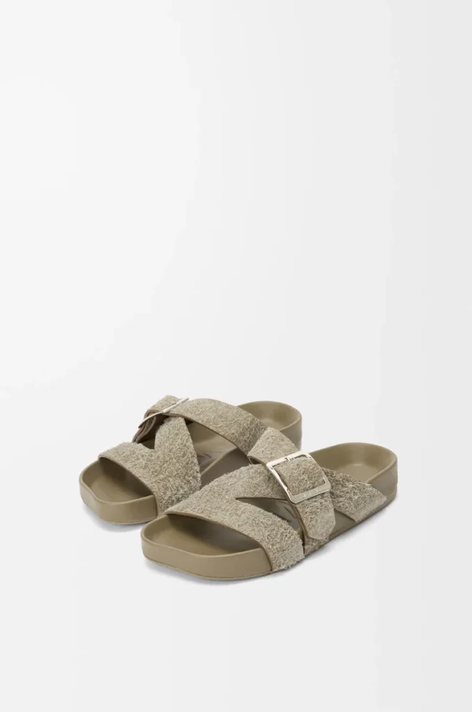 Ease Slipper aus gebürstetem Wildleder in Khaki-Grün