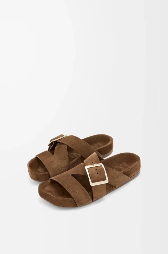 Ease Slipper mit Schnalle aus Wildleder Braun