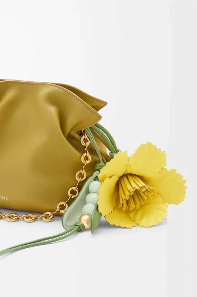 Tulpenanhänger aus klassischem Kalbsleder Gelb