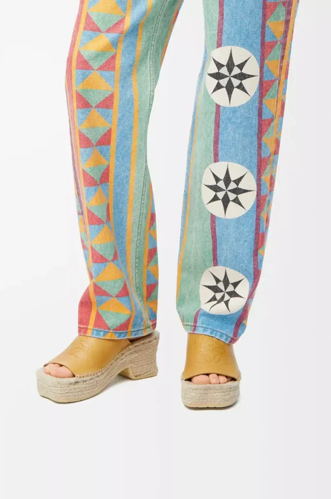 Espadrille-Pantolette mit Plateau aus pflanzlich gegerbtem Kalbsleder in Ocker