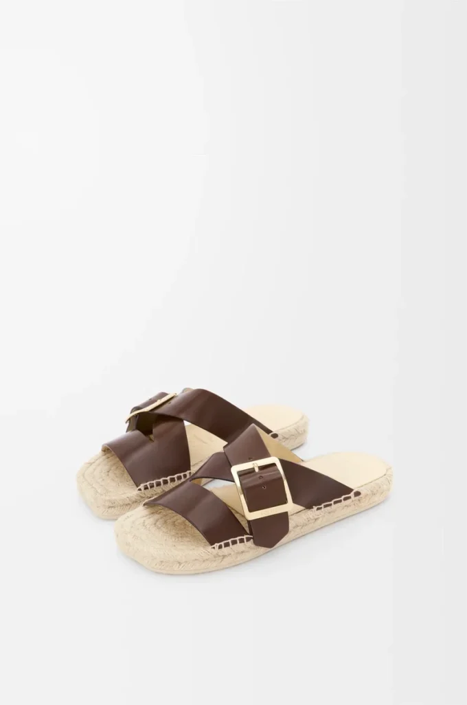 Espadrille-Pantolette Petal aus pflanzlich gegerbtem Kalbsleder Braun