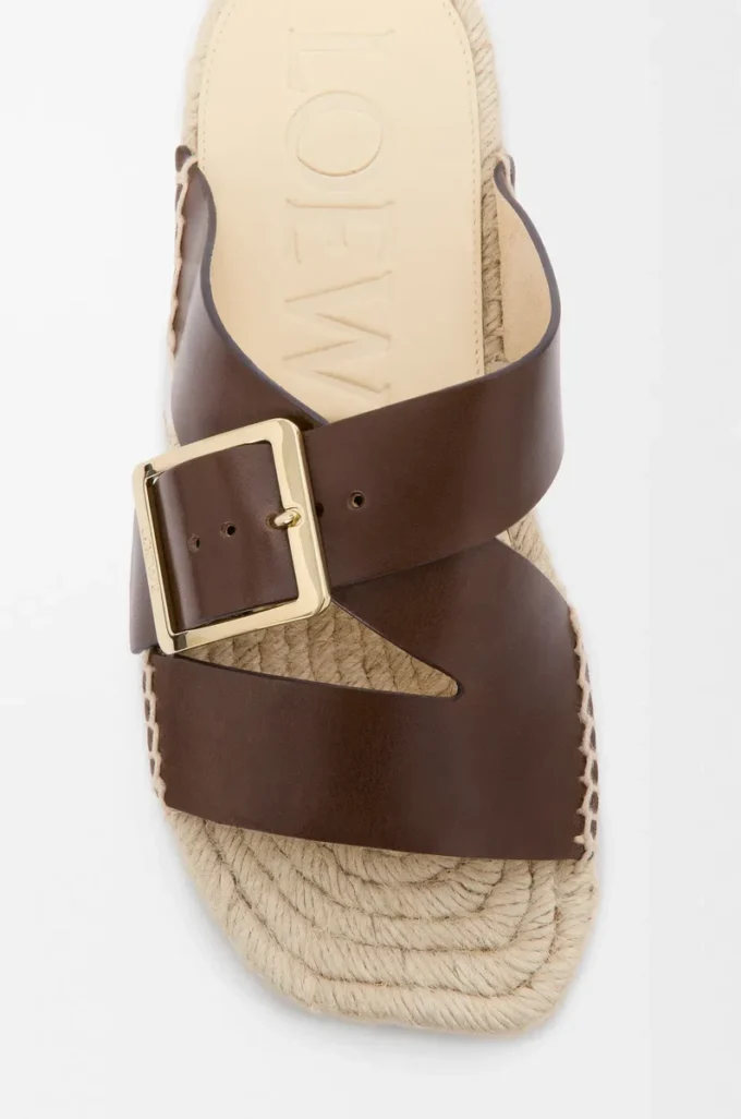 Espadrille-Pantolette Petal aus pflanzlich gegerbtem Kalbsleder Braun