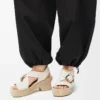Espadrille-Plateausandale mit Blütenblattform aus weichem Kalbsleder    Weiß