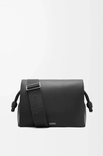 Flamenco-Tasche aus glänzendem, geschmeidigem Kalbsleder Schwarz