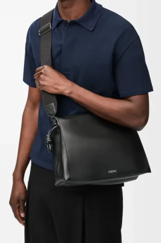 Flamenco-Tasche aus glänzendem, geschmeidigem Kalbsleder Schwarz