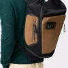 Flex Rolltop-Rucksack aus Canvas und Wildleder Schwarz/Dunkelgold Flex Rolltop-Rucksack aus Canvas und Wildleder Schwarz/Dunkelgold