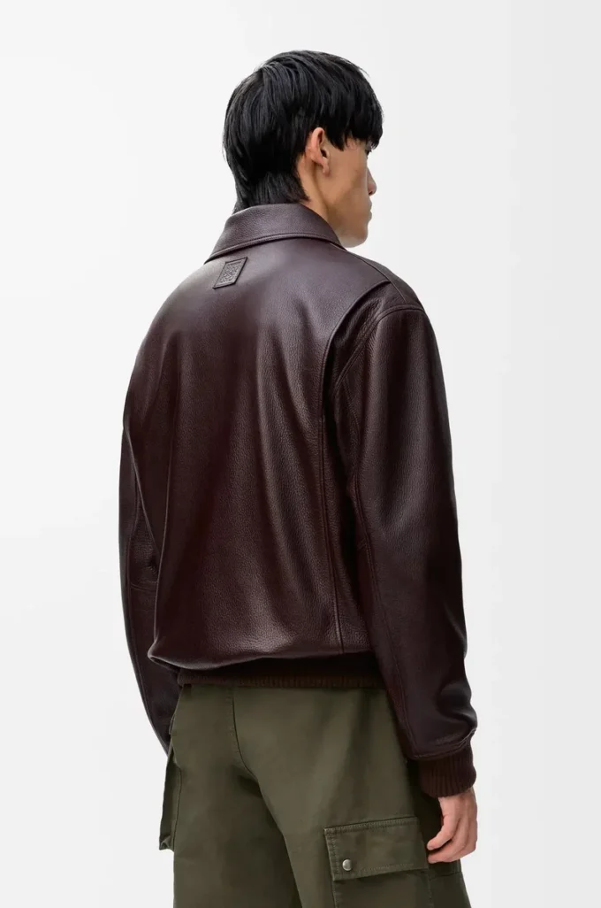 Fliegerjacke aus Hirschleder in Oxblood