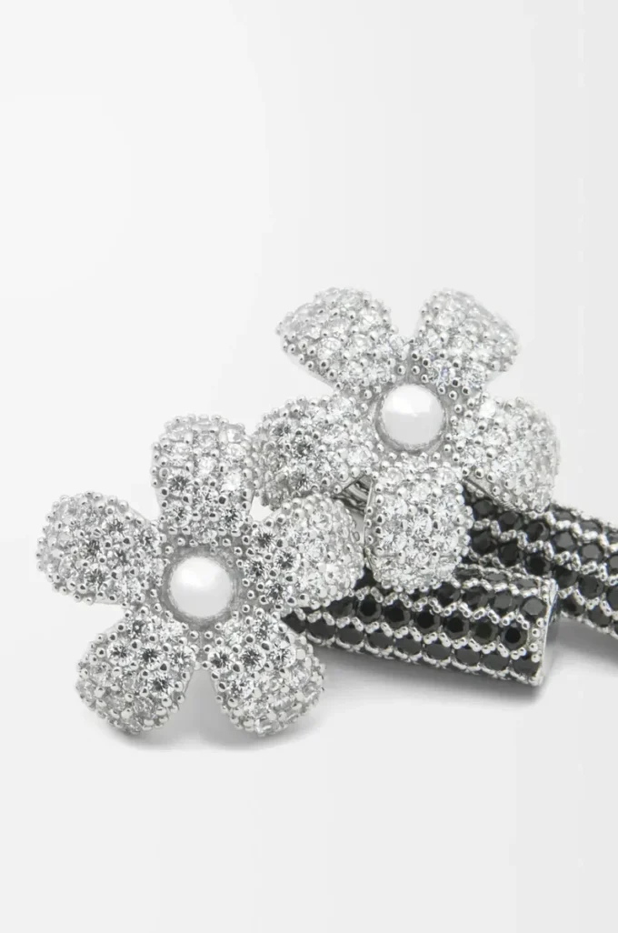 Flor Ohrringe aus Sterlingsilber und Kristallen Silber/Transparent