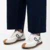 Flow Runner aus Nylon und Wildleder in Anthrazitblau/Weiß