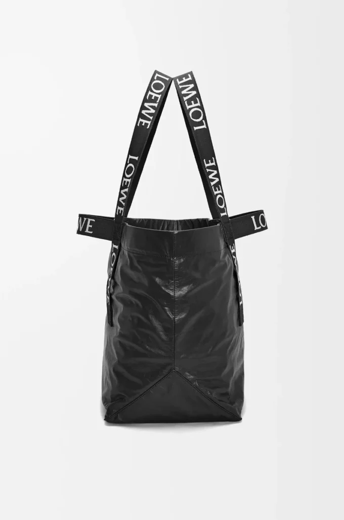 Fold Shopper aus Papierkalbsleder Schwarz