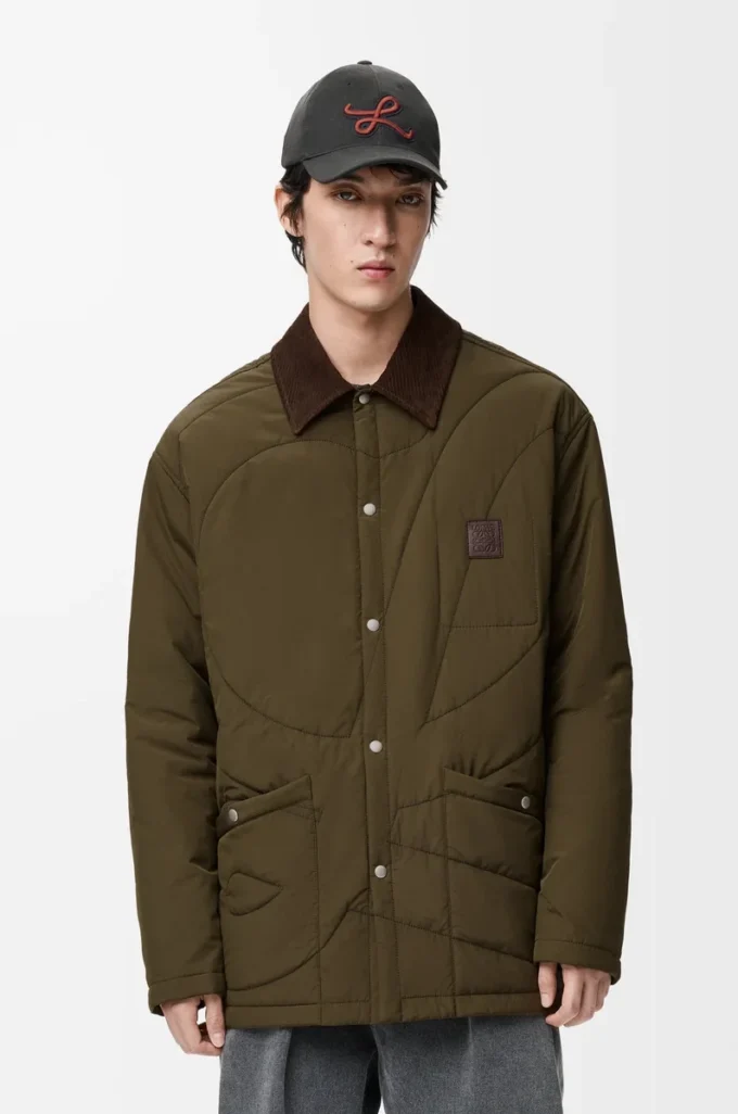 Gepolstertes Overshirt aus technischem Shell-Material in Khaki Green