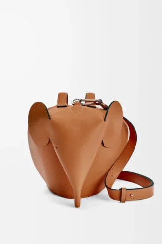Große Elephant-Tasche aus klassischem Kalbsleder in Tan