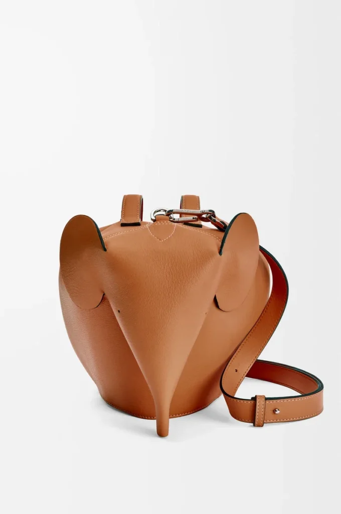 Große Elephant-Tasche aus klassischem Kalbsleder in Tan