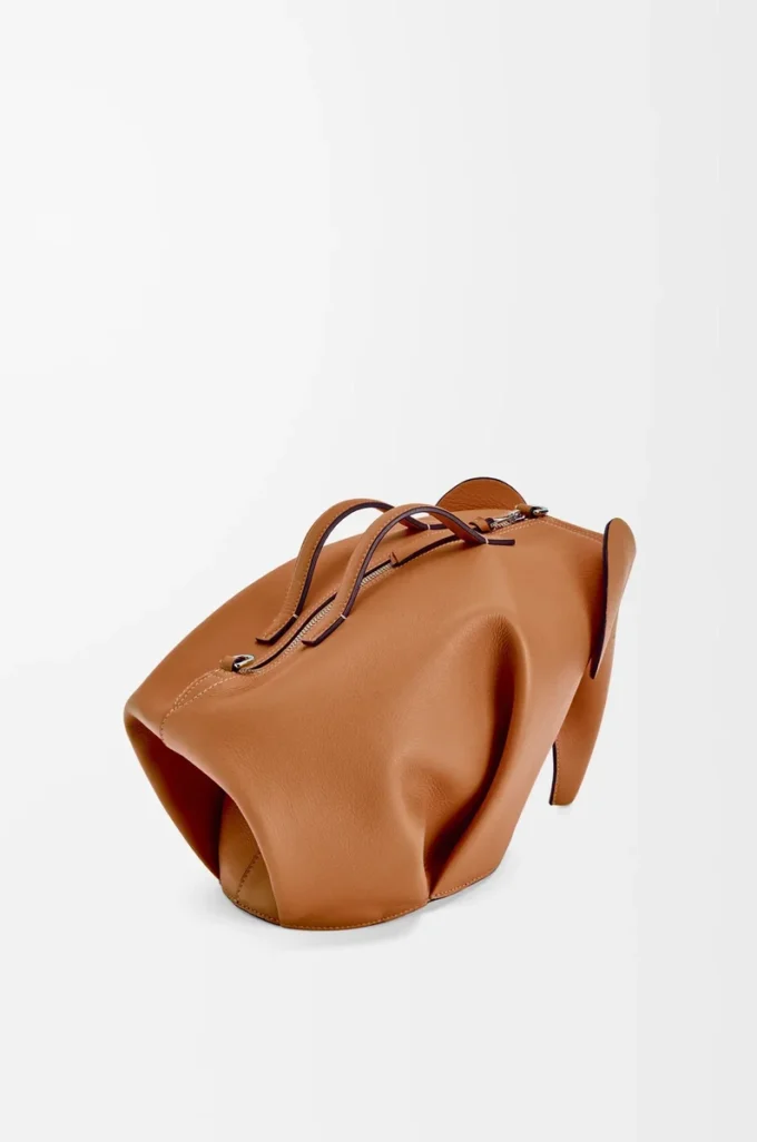 Große Elephant-Tasche aus klassischem Kalbsleder in Tan