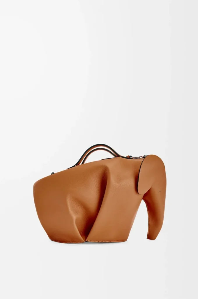 Große Elephant-Tasche aus klassischem Kalbsleder in Tan