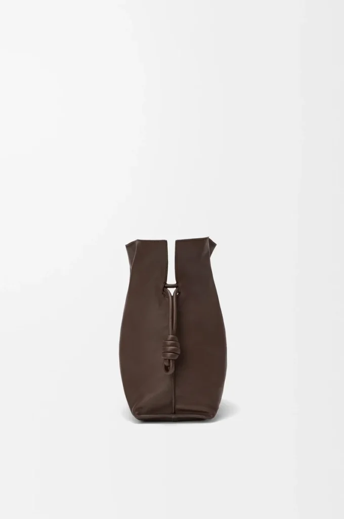 Große Flamenco-Clutch aus Nappakalbsleder Chocolate