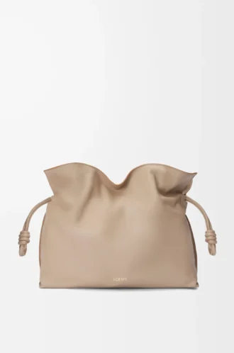 Große Flamenco-Clutch aus Nappakalbsleder Sand