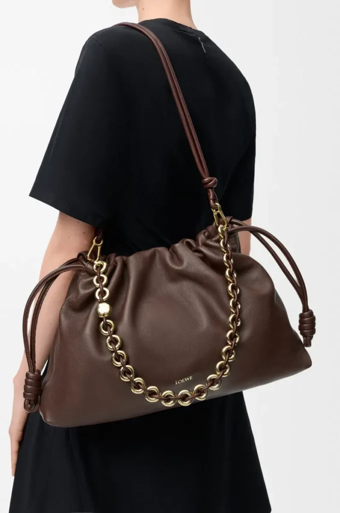 Große Flamenco-Handtasche aus weichem Nappalammleder Dunkelbraun