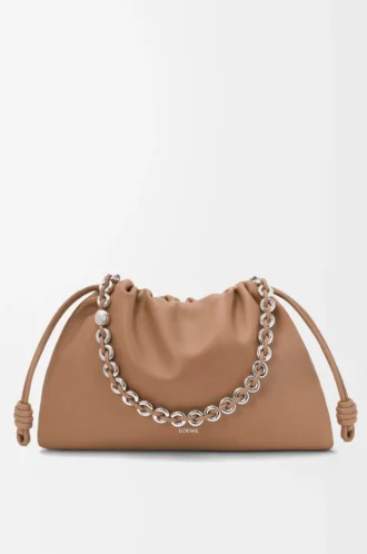Große Flamenco-Handtasche aus weichem Nappalammleder in Mokka