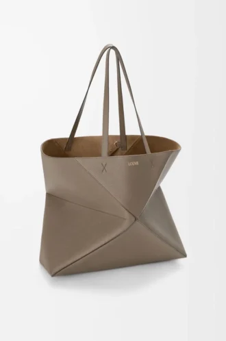 Große horizontale Puzzle Fold-Tasche aus weichem genarbtem Kalbsleder in Taupe