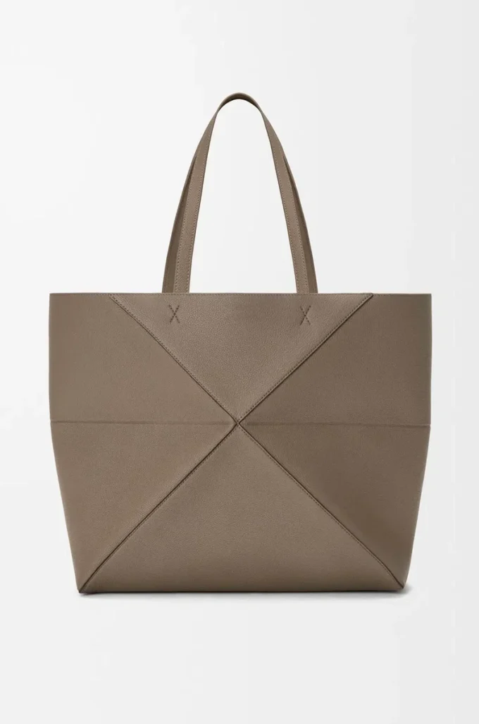 Große horizontale Puzzle Fold-Tasche aus weichem genarbtem Kalbsleder in Taupe