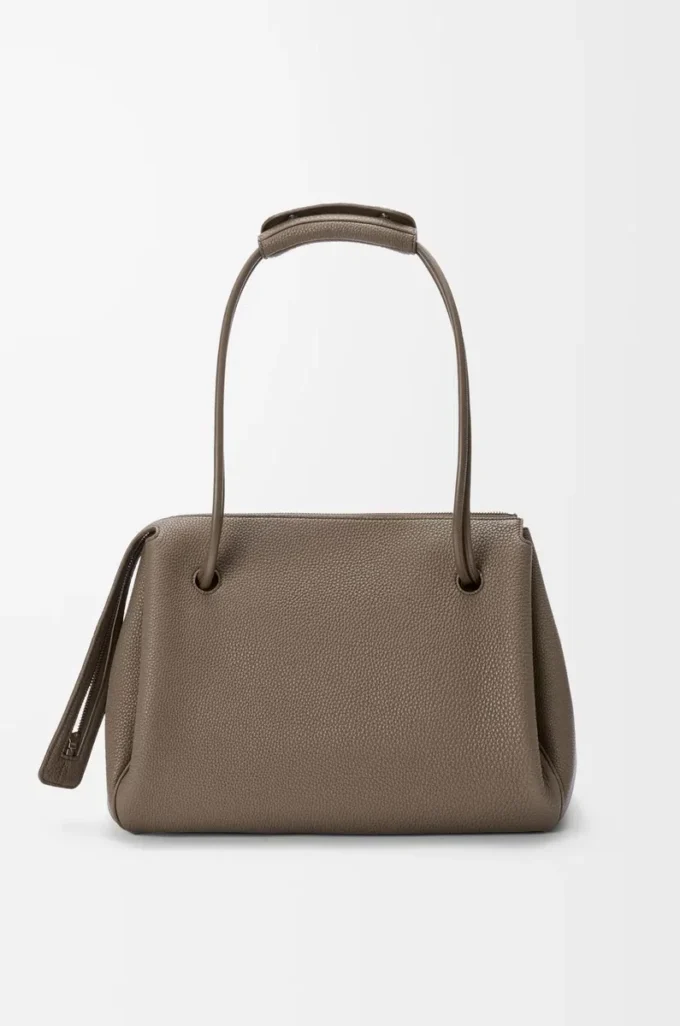 Große Madrid-Tasche aus geschmeidigem genarbtem Kalbsleder Taupe