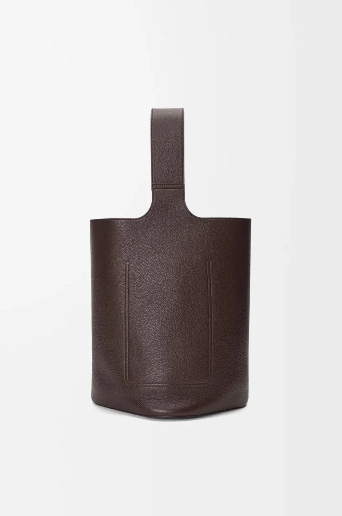Große Pebble-Beuteltasche aus geschmeidigem genarbtem Kalbsleder in Oxblood