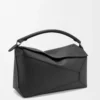 Große Puzzle Edge Tasche aus genarbtem Kalbsleder Schwarz