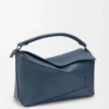 Große Puzzle Edge Tasche aus klassischem Kalbsleder in Indigo Dye