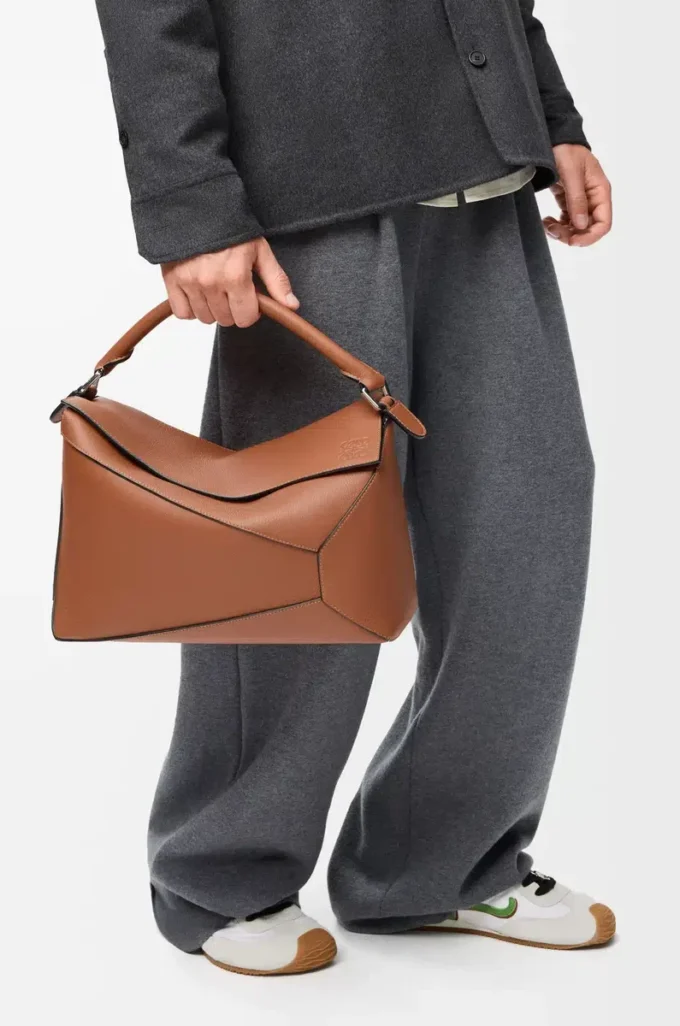 Große Puzzle Edge Tasche aus klassischem Kalbsleder Tan