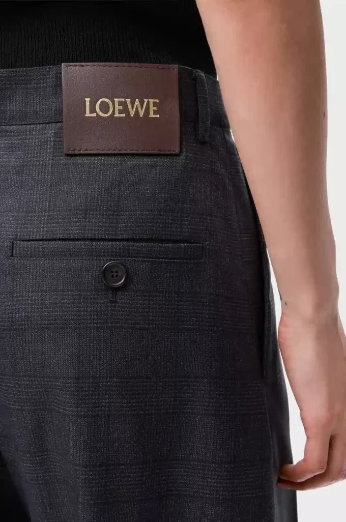 Gürtelhose aus Wolle Dunkelgrau