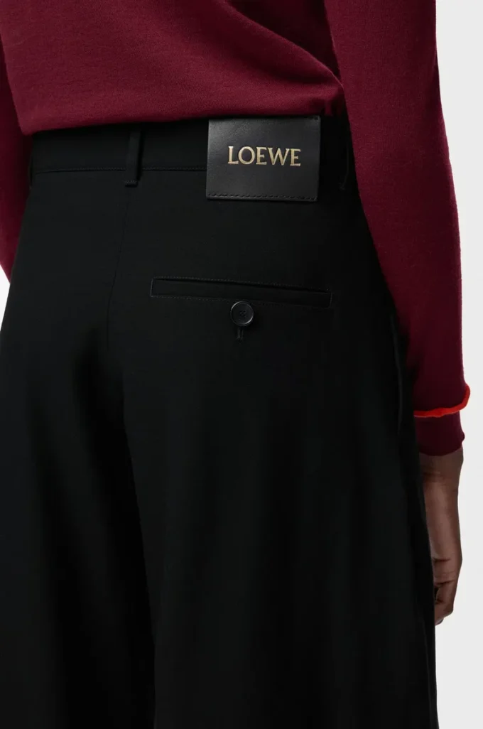 Gürtelhose aus Wolle Schwarz