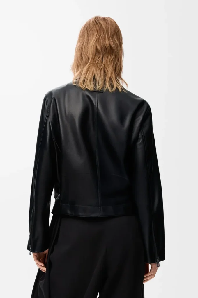 Gürteljacke aus Nappalammleder in Schwarz