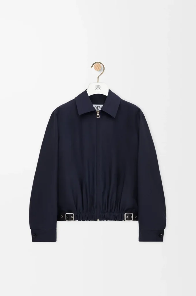 Gürteljacke aus Wolle und Seide Marineblau
