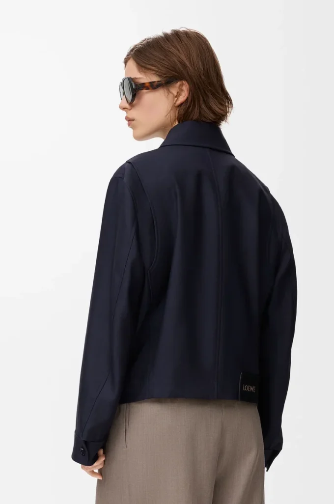 Gürteljacke aus Wolle und Seide Marineblau