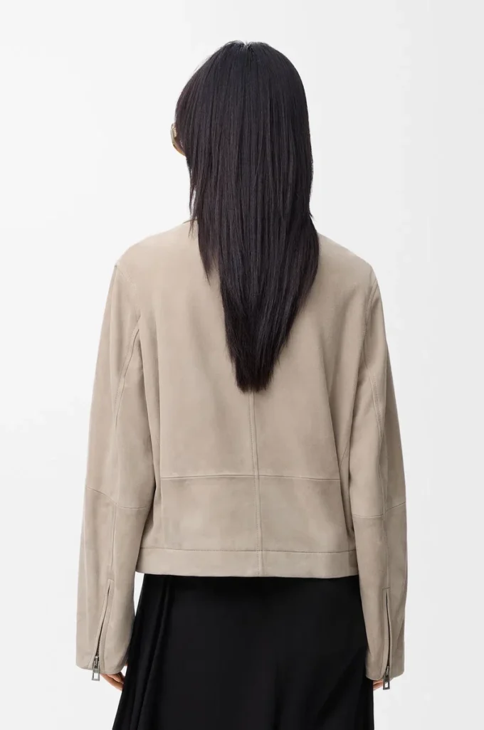 Gürteljacke aus Ziegenwildleder Dunkelbeige