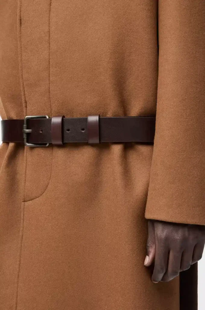 Gürtelmantel aus Wolle in Camel/Braun