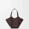 Hammock Flip Tasche aus klassischem Kalbsleder in Dark Chestnut