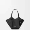 Hammock Flip Tasche aus klassischem Kalbsleder in Schwarz