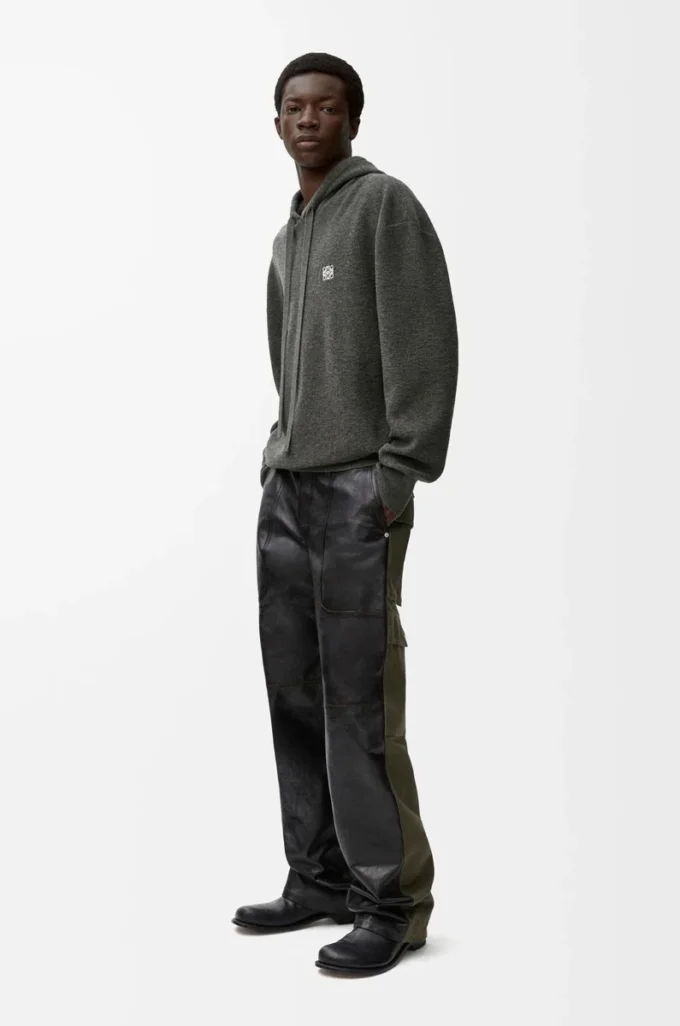 Hoodie aus Wolle in Grau