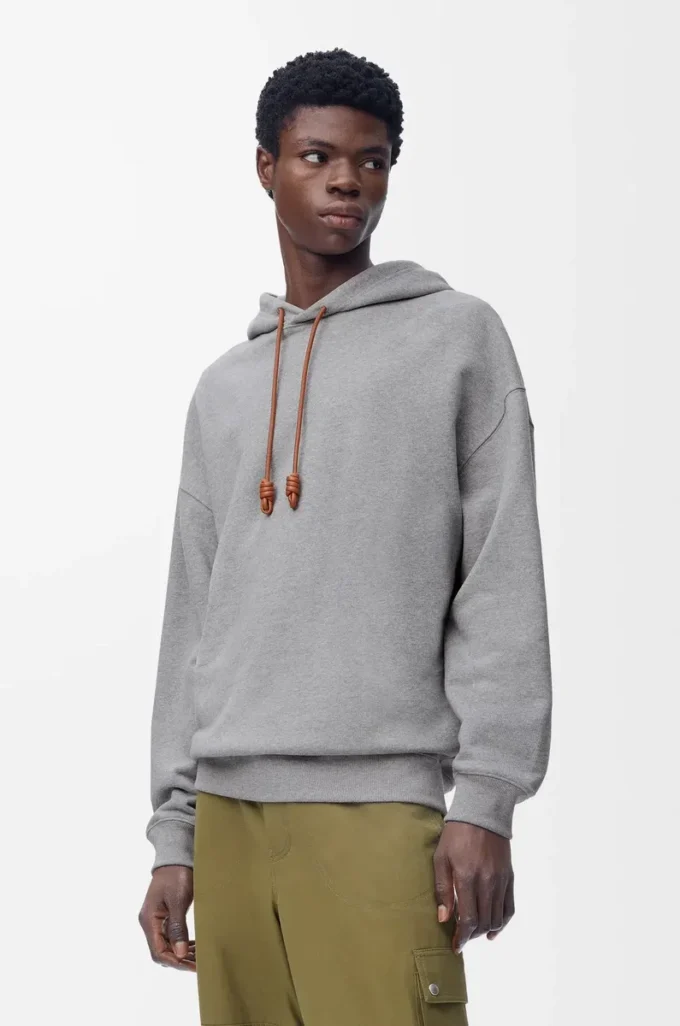Hoodie in lockerer Passform aus Baumwolle in Grau Melange